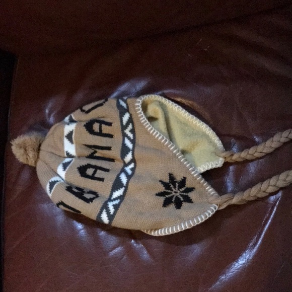 Wool hat - Picture 2 of 2